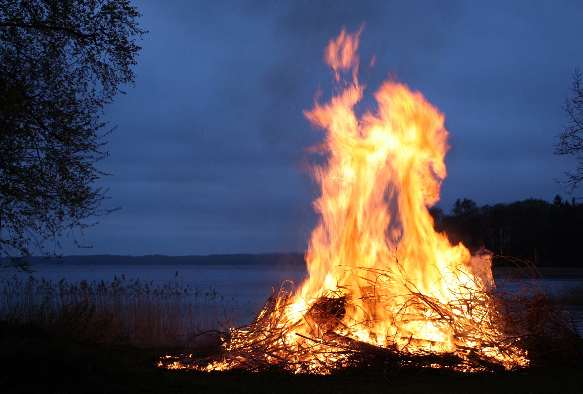 LÅT BLI DET TVIVELAKTIGA
